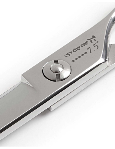 Tijeras de Barbería Takimura Corte