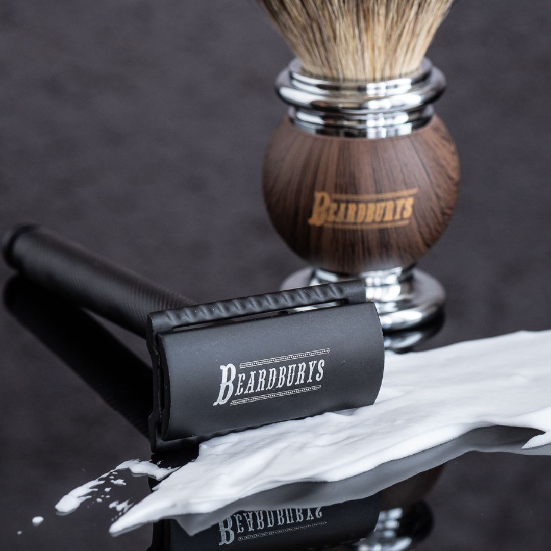 espuma de afeitar Beardburys con brocha y cuchilla