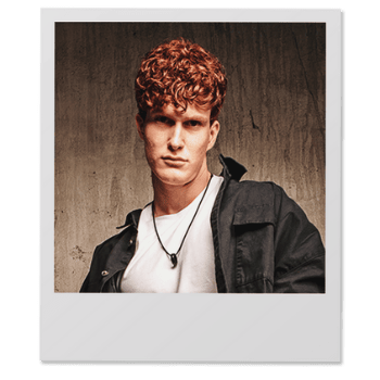 modelo cabello curly